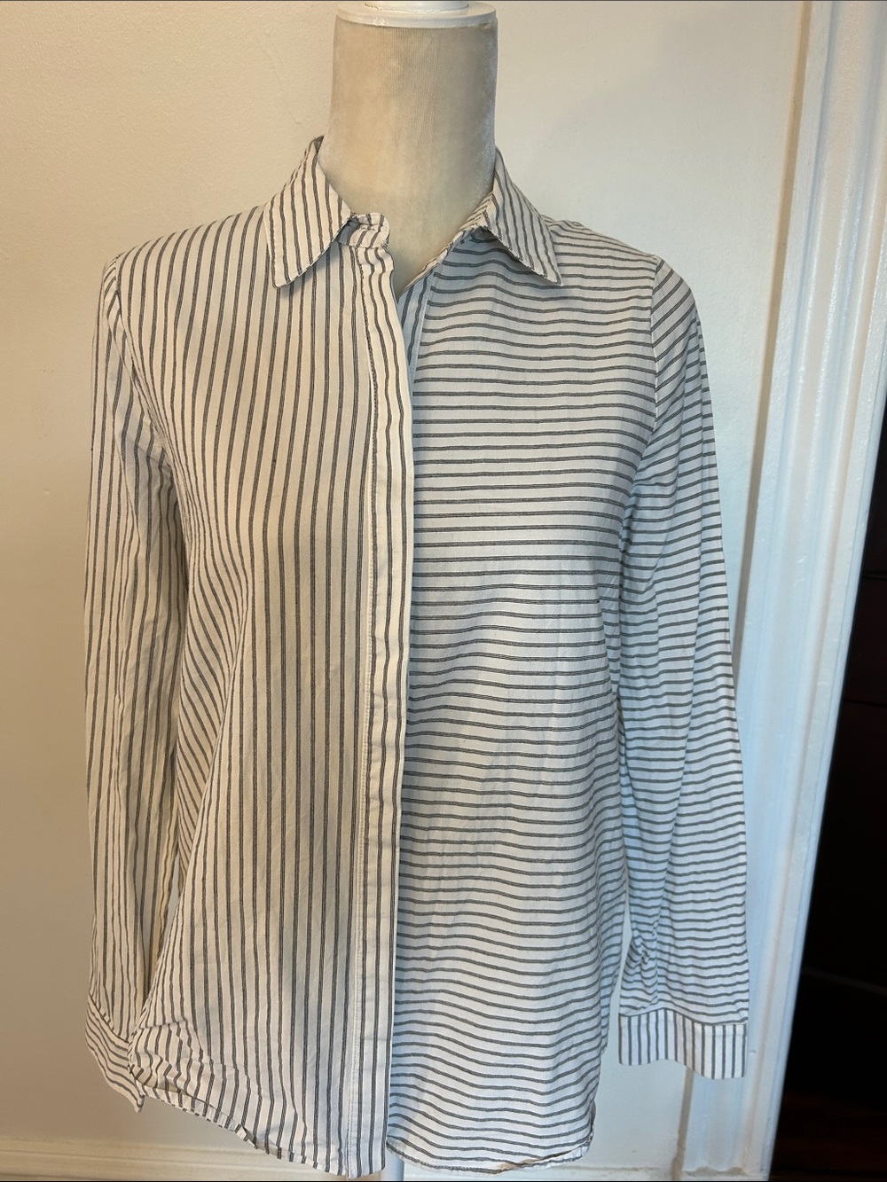 Bailey 44 White Button-Down Shirt with Black Stripes